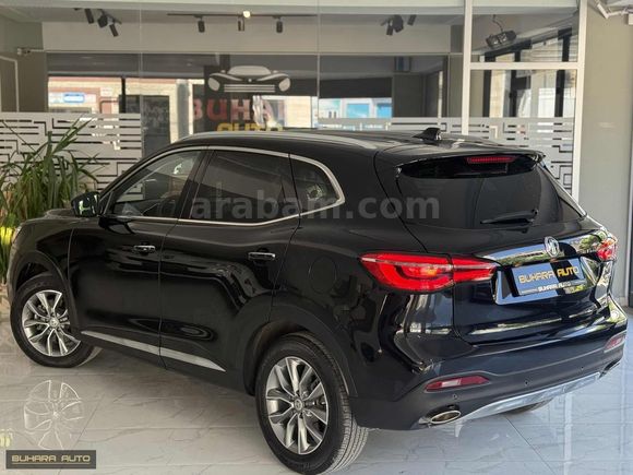 BUHARA AUTO'DAN 2023 MG HS YETKİLİ SERVİS BAKIMLI 19.000 KM'DE