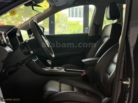 BUHARA AUTO'DAN 2023 MG HS YETKİLİ SERVİS BAKIMLI 19.000 KM'DE