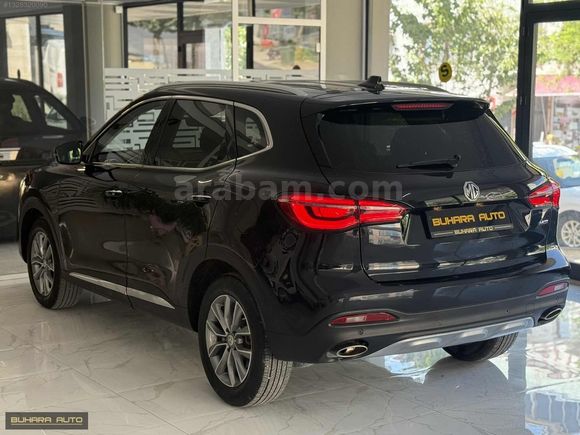 BUHARA AUTO'DAN 2023 MG HS YETKİLİ SERVİS BAKIMLI 19.000 KM'DE