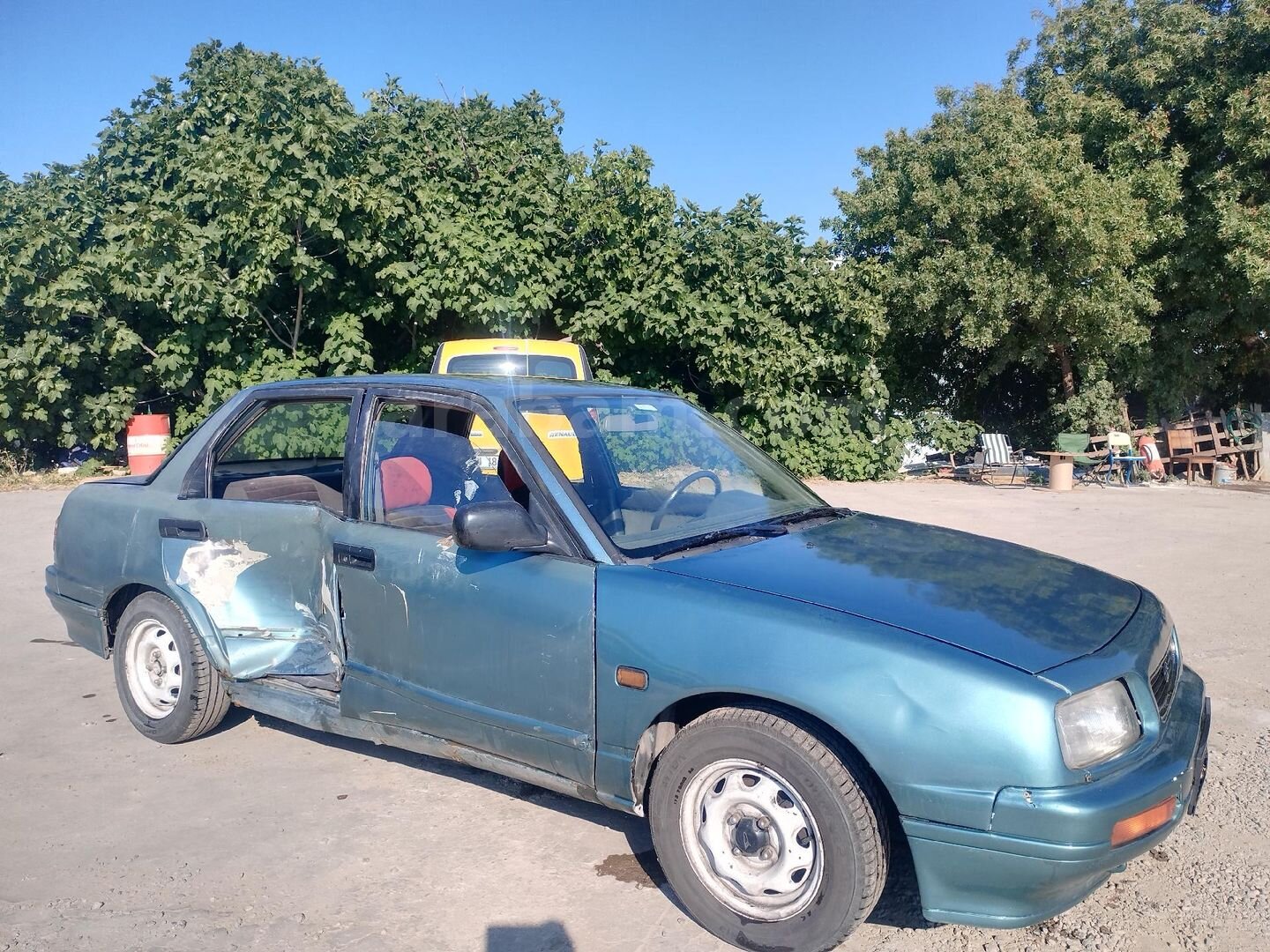 Sahibinden Daihatsu Applause 1.6 Xi 1994 Model İstanbul 280.000 km Yeşil 4