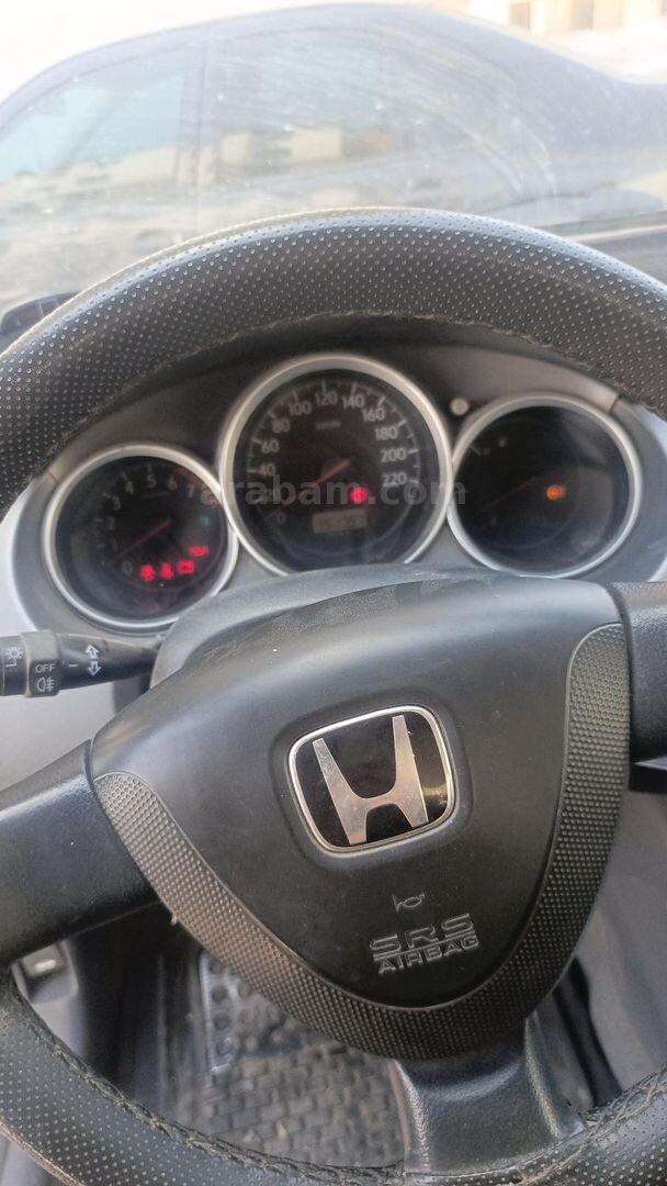 Sahibinden Honda City 1.4 Comfort 2006 Model 356.000 km Gri (Gümüş) 2