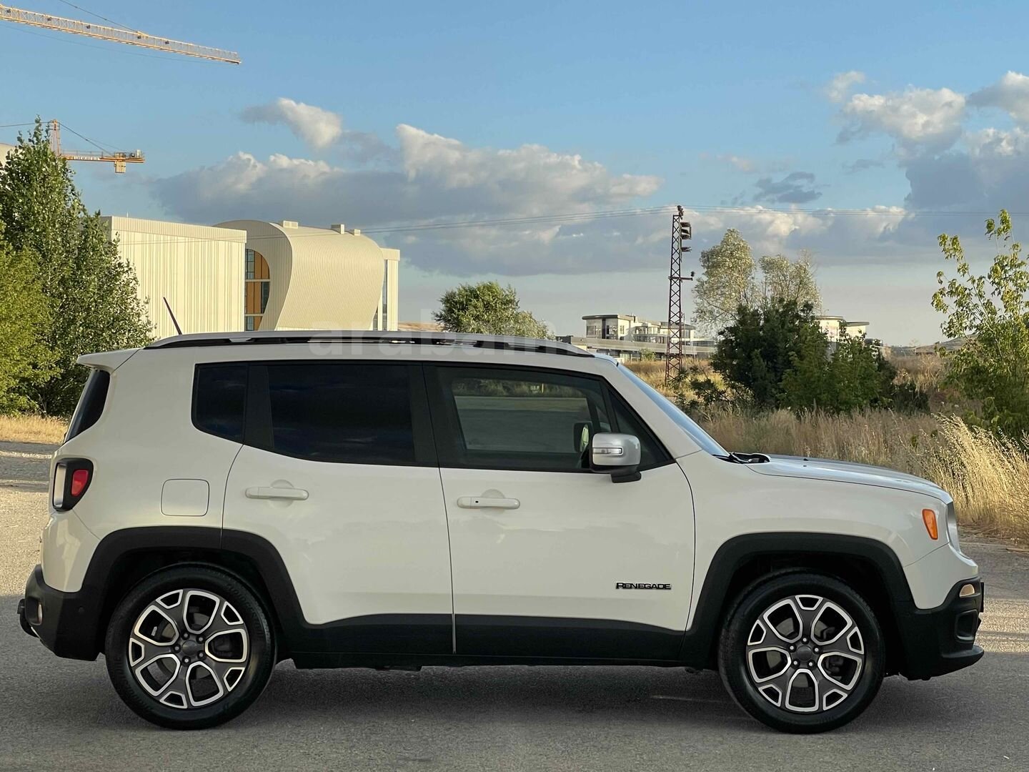 Galeriden Jeep Renegade 1.4 MultiAir Limited 2016 Model Ankara 165.000 km Beyaz 5