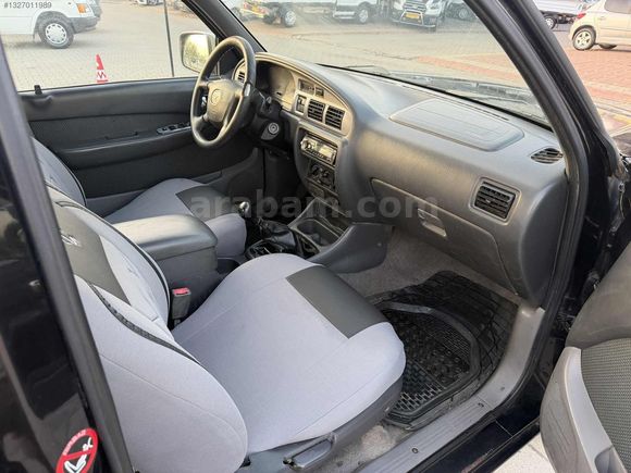 2005-Mazda 2.500 dizel-Klimalı.