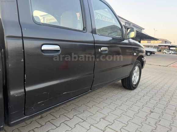 2005-Mazda 2.500 dizel-Klimalı.