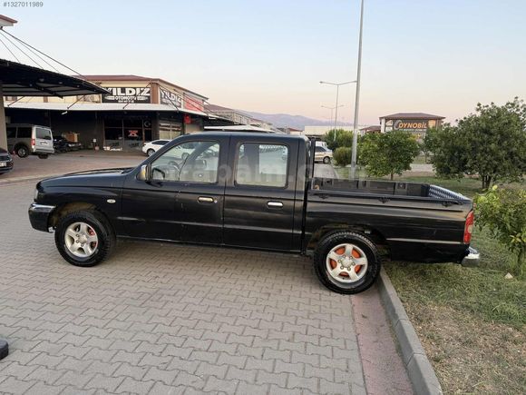 2005-Mazda 2.500 dizel-Klimalı.