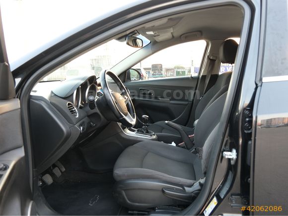 OTOSTORE'DAN Cruze HB 1.6 LT Plus MANUEL LPG'Lİ 2012