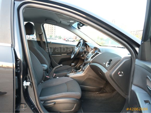 OTOSTORE'DAN Cruze HB 1.6 LT Plus MANUEL LPG'Lİ 2012
