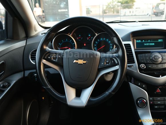 OTOSTORE'DAN Cruze HB 1.6 LT Plus MANUEL LPG'Lİ 2012