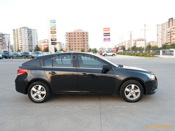 OTOSTORE'DAN Cruze HB 1.6 LT Plus MANUEL LPG'Lİ 2012
