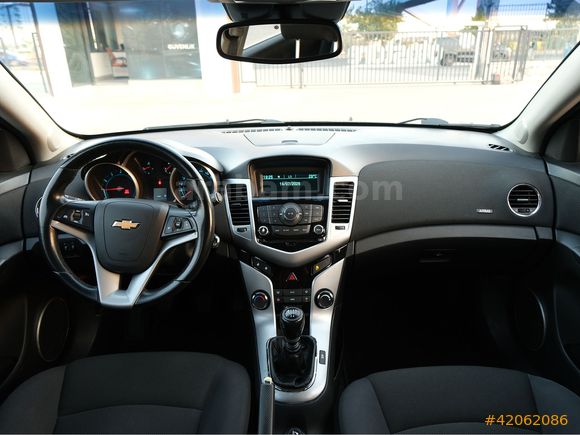 OTOSTORE'DAN Cruze HB 1.6 LT Plus MANUEL LPG'Lİ 2012