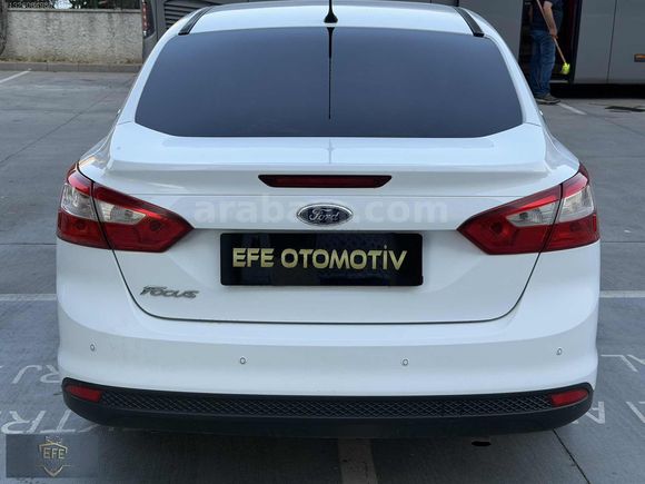 EFE OTOMOTİVDEN FORD FOCUS TİTANİUM