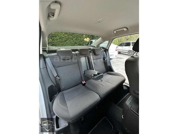 İLK SAHİBİNDEN 2015 MODEL 80 BİN KM DE 1.6 OTOMATİK TİTANİUM