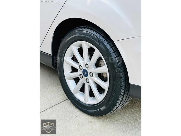 İLK SAHİBİNDEN 2015 MODEL 80 BİN KM DE 1.6 OTOMATİK TİTANİUM