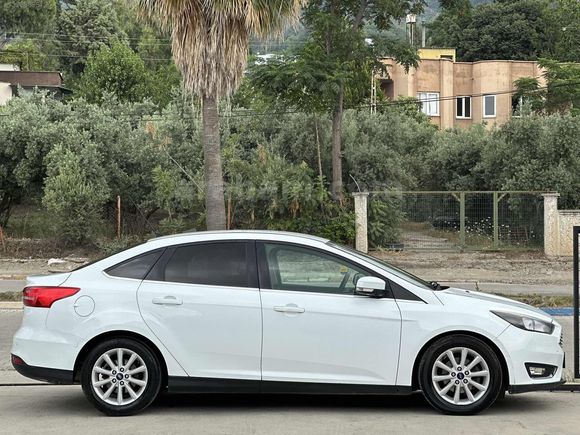 2015 MODEL+HATASIZ+TİTANİUM+OTOMATİK VİTES+FULL+FULL+