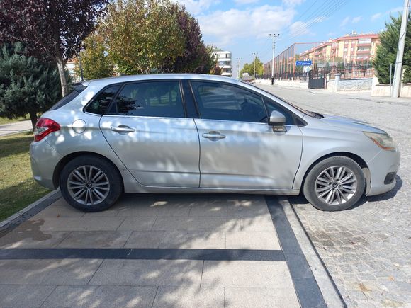 Sahibinden Citroen C4 1.6 VTI Confort 2011 Model