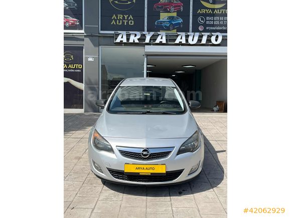 OPEL ASTRA 2010 MODEL (MOTOR YAPILMASI GEREKLİ)