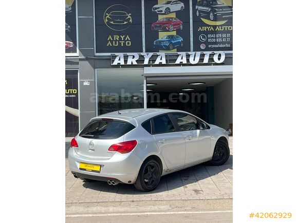 OPEL ASTRA 2010 MODEL (MOTOR YAPILMASI GEREKLİ)