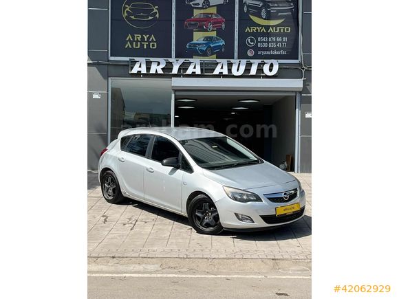 OPEL ASTRA 2010 MODEL (MOTOR YAPILMASI GEREKLİ)