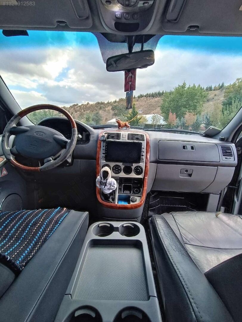 Galeriden Kia Carnival 2.9 CRDi Premium 2003 Model Ankara 300.000 km Gri 7