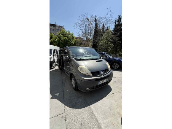 Sahibinden Renault Trafic Multix 2.0 dCi 2011 Model 