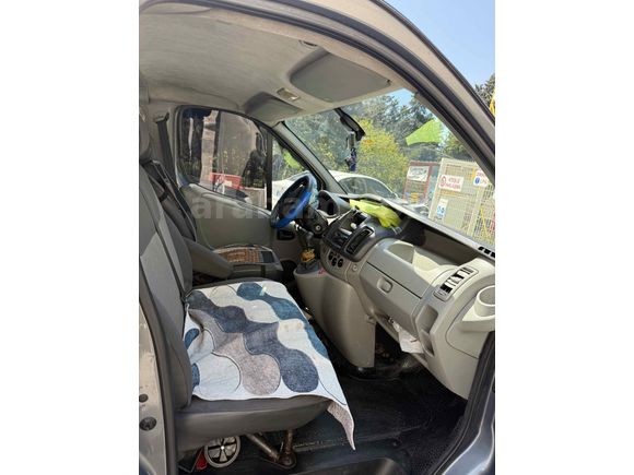 Sahibinden Renault Trafic Multix 2.0 dCi 2011 Model 