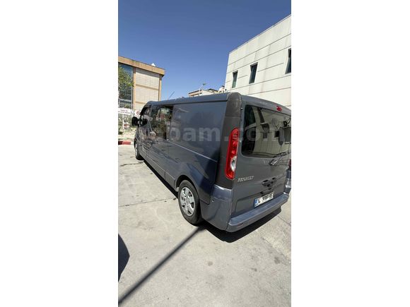 Sahibinden Renault Trafic Multix 2.0 dCi 2011 Model 
