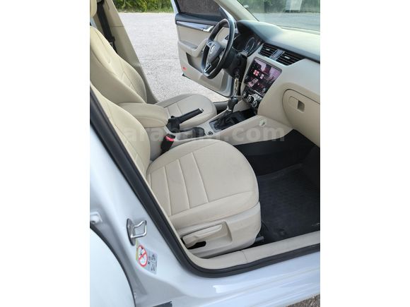 107 BİN de  2019 Octavia STYLE sahibinden