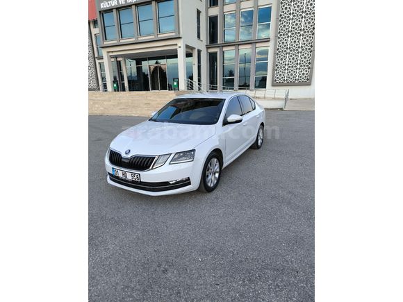 107 BİN de  2019 Octavia STYLE sahibinden