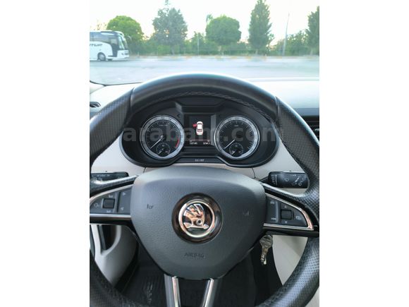 107 BİN de  2019 Octavia STYLE sahibinden