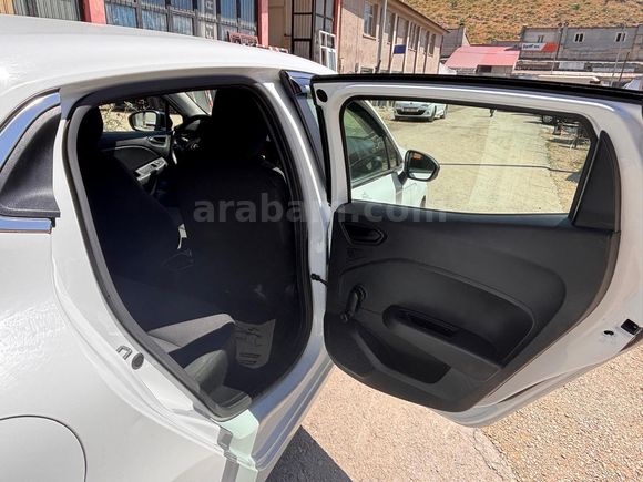Sahibinden Renault Clio 1.0 TCe Joy 2023 Model