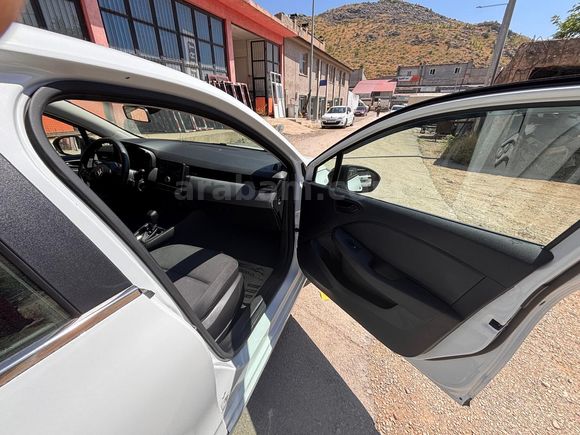 Sahibinden Renault Clio 1.0 TCe Joy 2023 Model