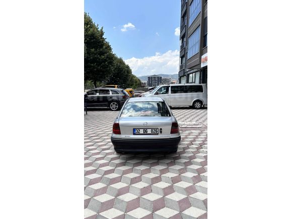 Sahibinden Opel Astra 1.4 Classic 2000 Model 