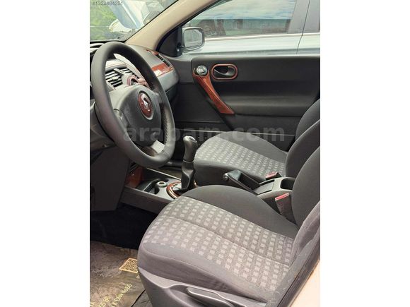 Hatasız 225 bin km megane