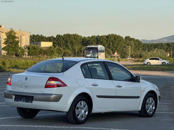 Hatasız 225 bin km megane