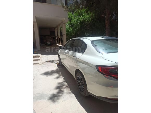 Sahibinden Fiat Egea 1.4 Fire Easy Plus 2024 Model  15.000 km Beyaz
