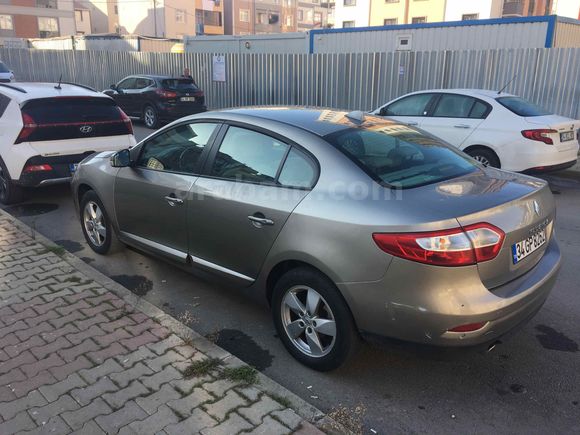 ACİL ACİL ACİL 2010 FLUENCE!