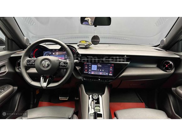 '''GARDEN'''ŞAMPANYA/SİYAH 2025 ALFA ROMEO SPECİALE