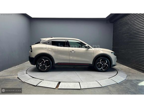 '''GARDEN'''ŞAMPANYA/SİYAH 2025 ALFA ROMEO SPECİALE