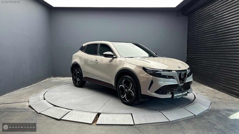 '''GARDEN'''ŞAMPANYA/SİYAH 2025 ALFA ROMEO SPECİALE