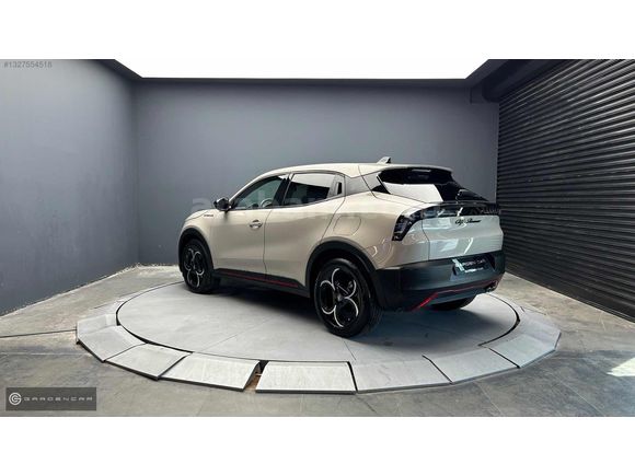 '''GARDEN'''ŞAMPANYA/SİYAH 2025 ALFA ROMEO SPECİALE
