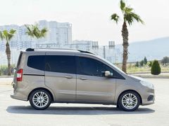 Galeriden Ford Tourneo Courier 1.5 TDCi Titanium 2022 Model Mersin