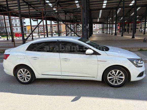 Galeriden Renault Megane 1.5 dCi Touch 2018 Model İstanbul
