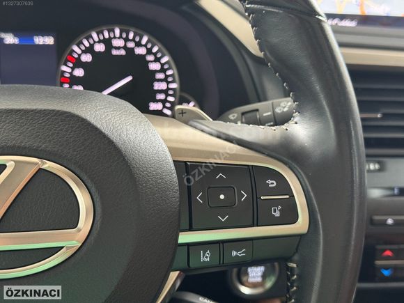 ÖZKINACI'DAN LEXUS RX300 50.000KM EXECUTIVE %20 KDV-KARTA TAKSİT