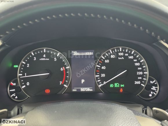 ÖZKINACI'DAN LEXUS RX300 50.000KM EXECUTIVE %20 KDV-KARTA TAKSİT