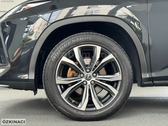 ÖZKINACI'DAN LEXUS RX300 50.000KM EXECUTIVE %20 KDV-KARTA TAKSİT