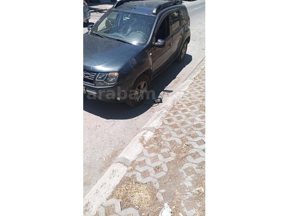 İlk Sahibinden Dacia Duster 1.5 dCi Laureate 2017 Model