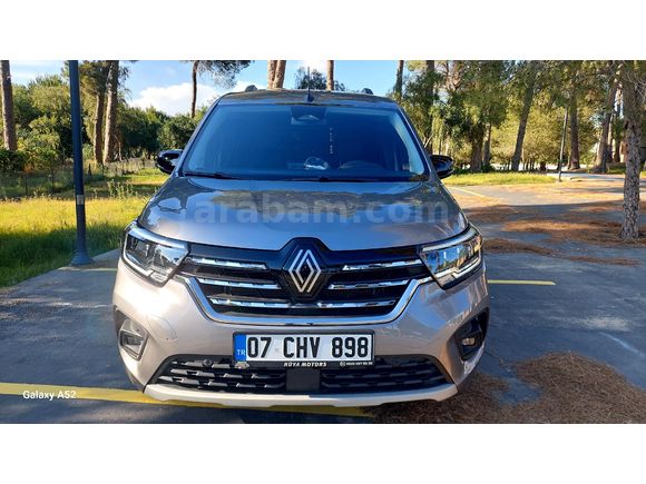 Sahibinden Renault Kangoo Multix 1.5 BluedCi Iconic 2025 Model Antalya