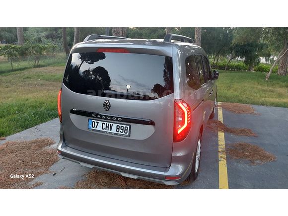 Sahibinden Renault Kangoo Multix 1.5 BluedCi Iconic 2025 Model Antalya