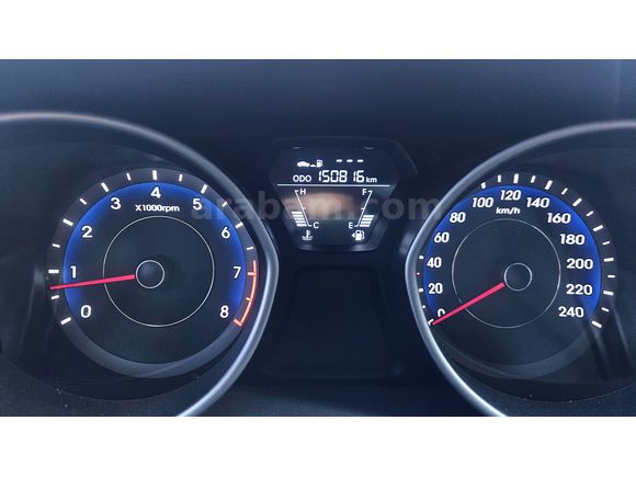 Sahibinden Hyundai Elantra 1.6 D-CVVT Mode 2011 Model 