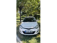 Sahibinden Hyundai i20 1.4 CVVT  sense 2013 Model  130.000 km Beyaz
İletişim.  05354736133